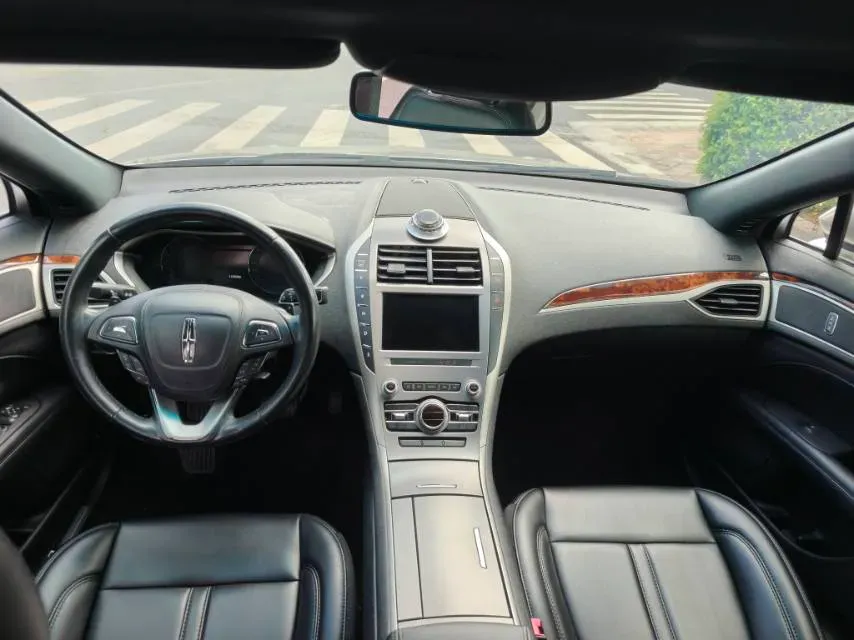 2019 BMW X2 1.5T 140HP L3 7DCT,autocango,china used car exporter,china ev exporter,chinese used car exporter,chinese used ev exporter