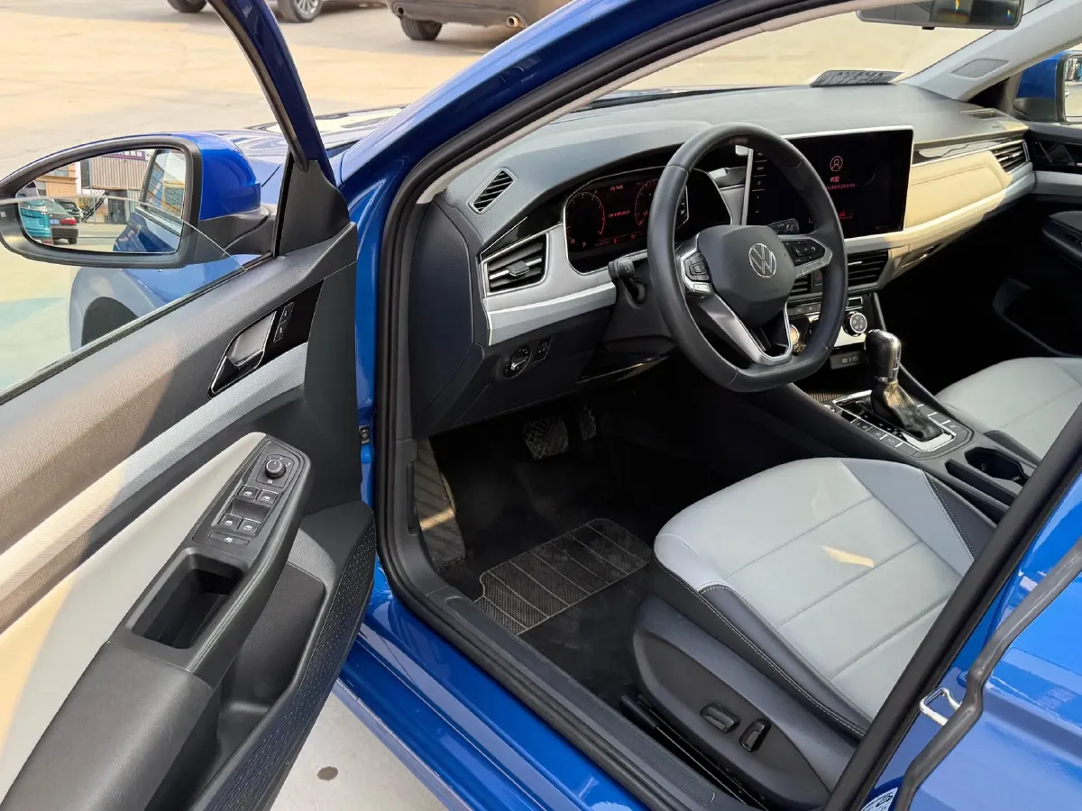 2023 Volkswagen Bora 1.2T 116HP L4 7DCT,autocango,china used car exporter,china ev exporter,chinese used car exporter,chinese used ev exporter