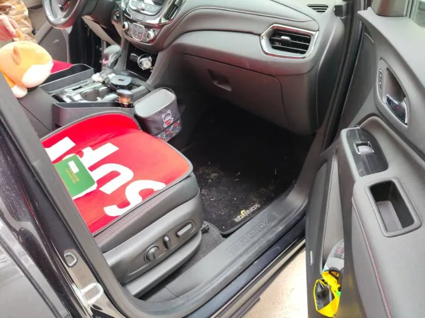 2021 Chevrolet Equinox 2.0T 237HP L4 9AT,autocango,china used car exporter,china ev exporter,chinese used car exporter,chinese used ev exporter