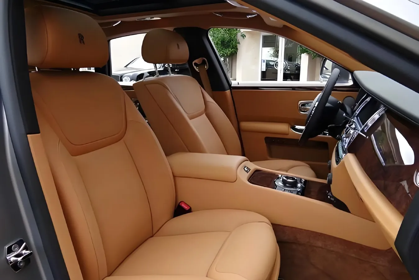 2018 Rolls-Royce Ghost 6.6T 571HP V12 8AT,autocango,china used car exporter,china ev exporter,chinese used car exporter,chinese used ev exporter