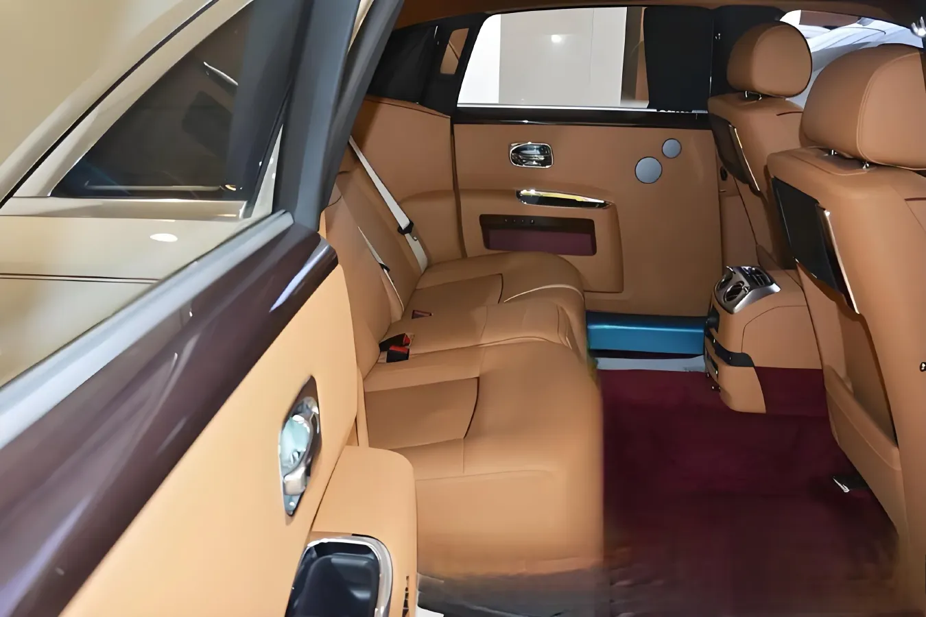 2018 Rolls-Royce Ghost 6.6T 571HP V12 8AT,autocango,china used car exporter,china ev exporter,chinese used car exporter,chinese used ev exporter