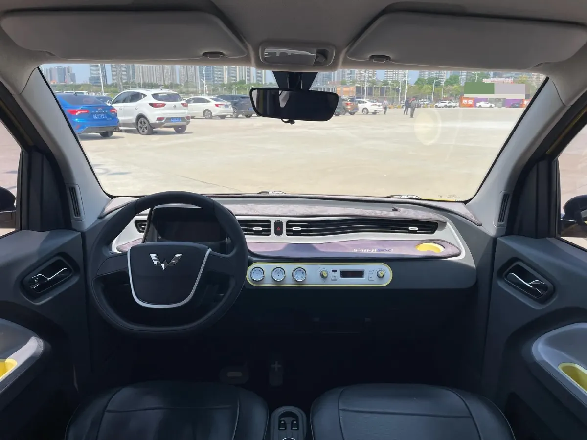 2021 WuLing HongGuang MINI EV BEV 13.9KWH,autocango,china used car exporter,china ev exporter,chinese used car exporter,chinese used ev exporter