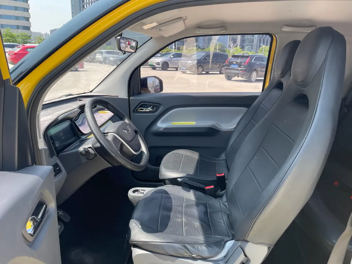 2021 WuLing HongGuang MINI EV BEV 13.9KWH,autocango,china used car exporter,china ev exporter,chinese used car exporter,chinese used ev exporter