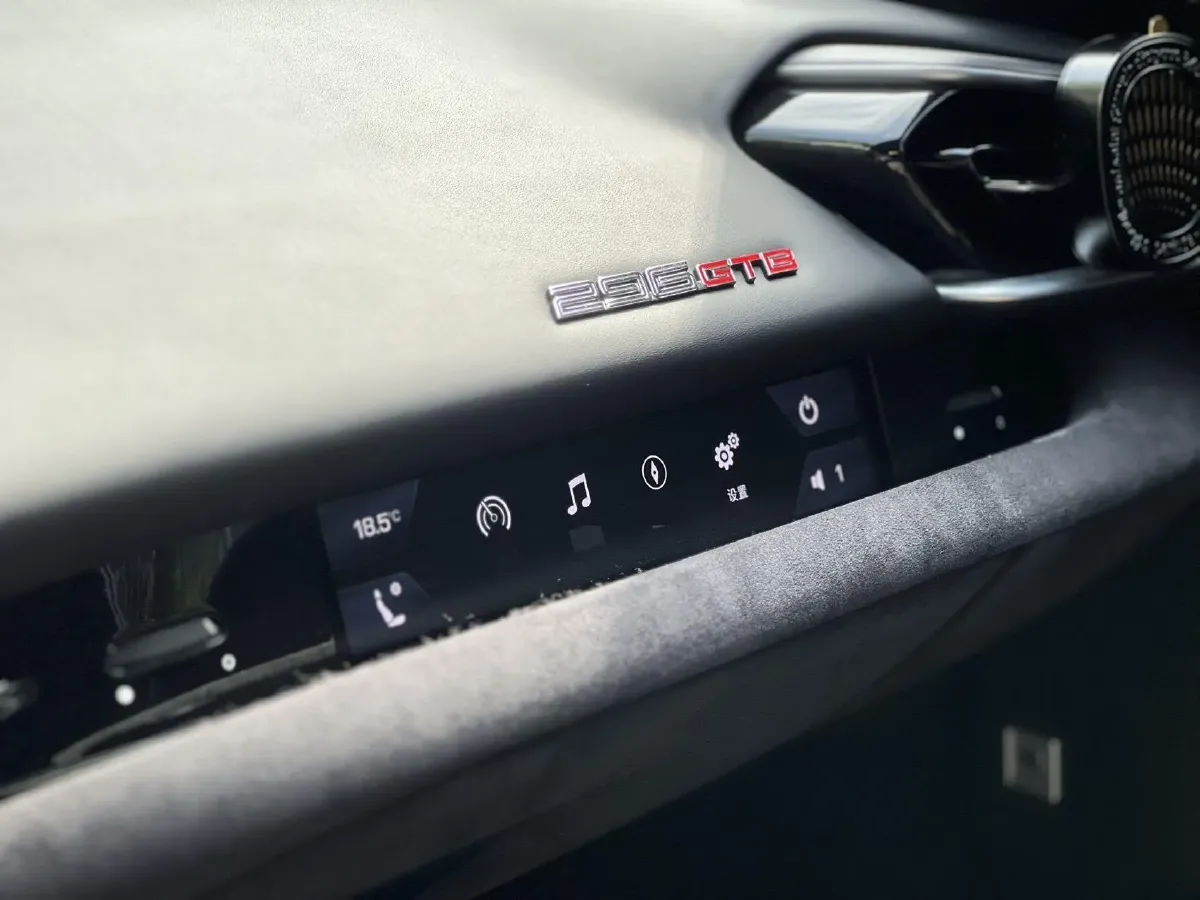 2021 Ferrari 296 3.0T 663HP V6 8DCT PHEV 7.45KWH,autocango,china used car exporter,china ev exporter,chinese used car exporter,chinese used ev exporter