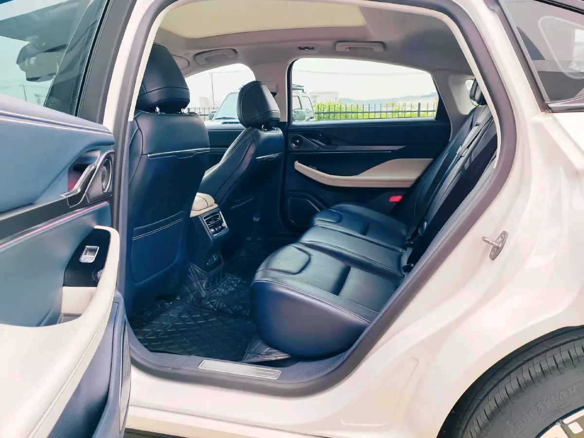 2022 Lincoln Z 2.0T 246HP L4 8AT,autocango,china used car exporter,china ev exporter,chinese used car exporter,chinese used ev exporter