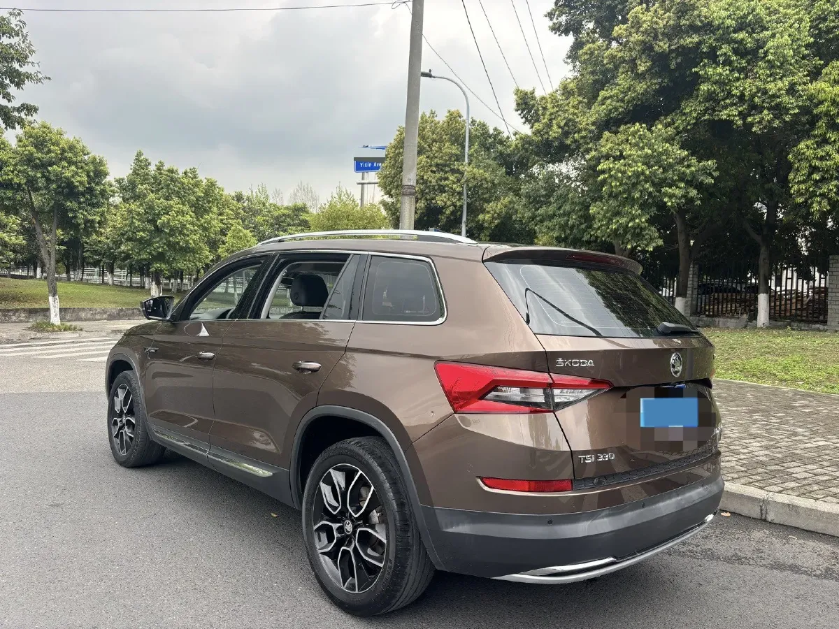 2018 Skoda Kodiak 2.0T 186HP L4 7DCT,autocango,china used car exporter,china ev exporter,chinese used car exporter,chinese used ev exporter