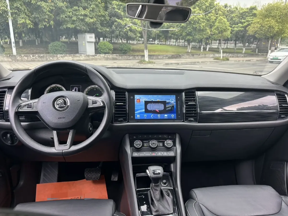 2018 Skoda Kodiak 2.0T 186HP L4 7DCT,autocango,china used car exporter,china ev exporter,chinese used car exporter,chinese used ev exporter