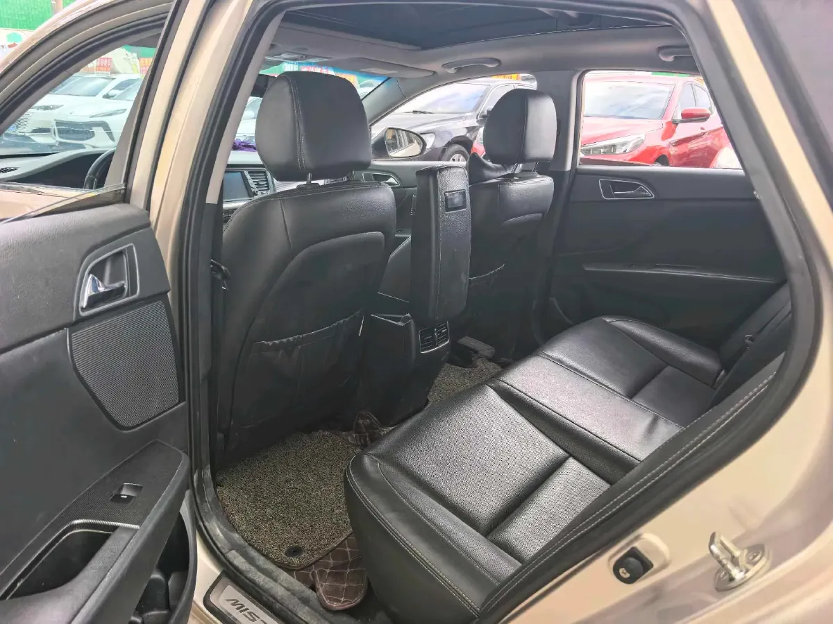 2016 Hyundai Mistra 1.6T 175HP L4 7DCT,autocango,china used car exporter,china ev exporter,chinese used car exporter,chinese used ev exporter