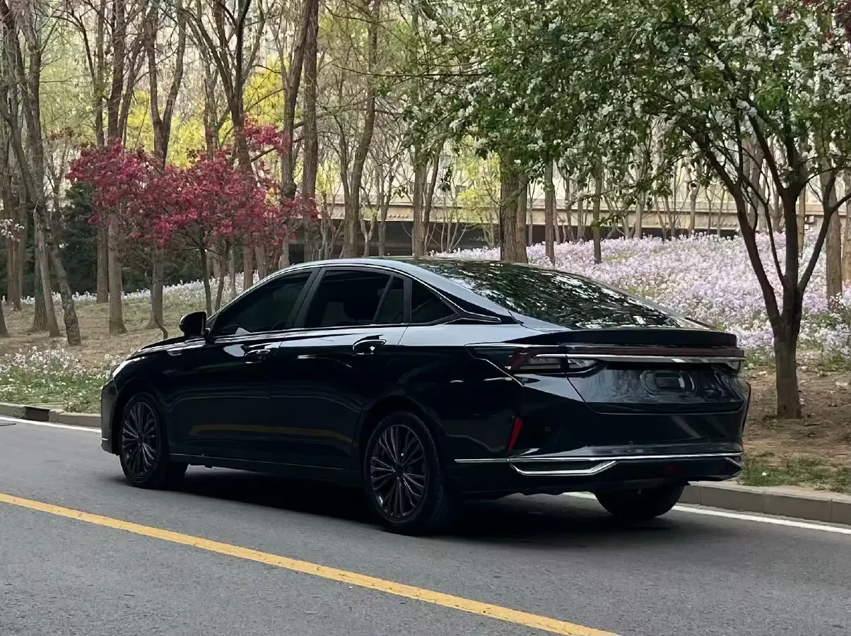 2021 DongFeng Aeolus YiXuan MAX 1.5T 190HP L4 7DCT,autocango,china used car exporter,china ev exporter,chinese used car exporter,chinese used ev exporter