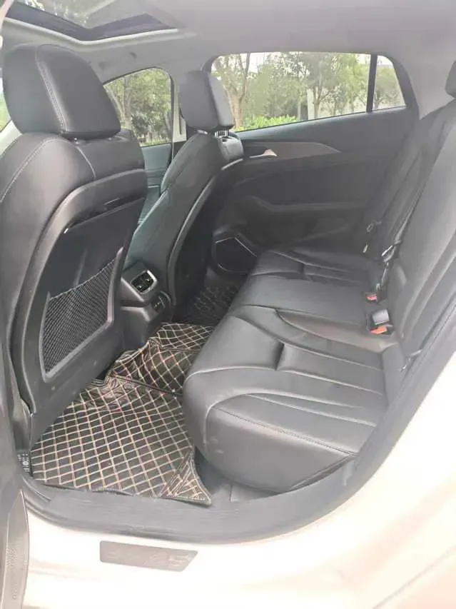 2020 HongQi H5 1.8T 197HP L4 6AT,autocango,china used car exporter,china ev exporter,chinese used car exporter,chinese used ev exporter