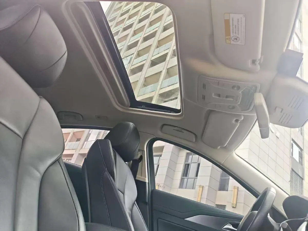 2020 HongQi H5 1.8T 197HP L4 6AT,autocango,china used car exporter,china ev exporter,chinese used car exporter,chinese used ev exporter