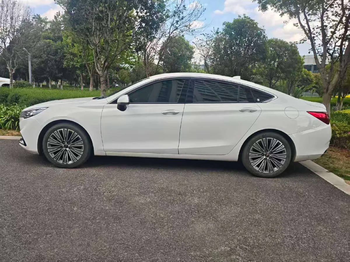 2020 HongQi H5 1.8T 197HP L4 6AT,autocango,china used car exporter,china ev exporter,chinese used car exporter,chinese used ev exporter