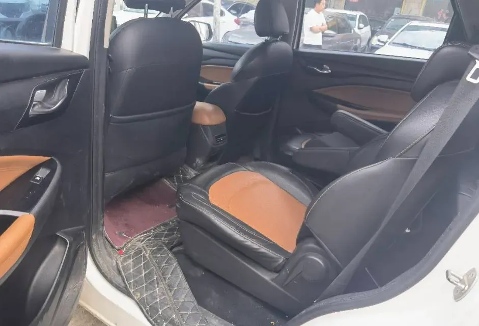 2018 WuLing HongGuang S3 1.5L 112HP L4 6MT,autocango,china used car exporter,china ev exporter,chinese used car exporter,chinese used ev exporter