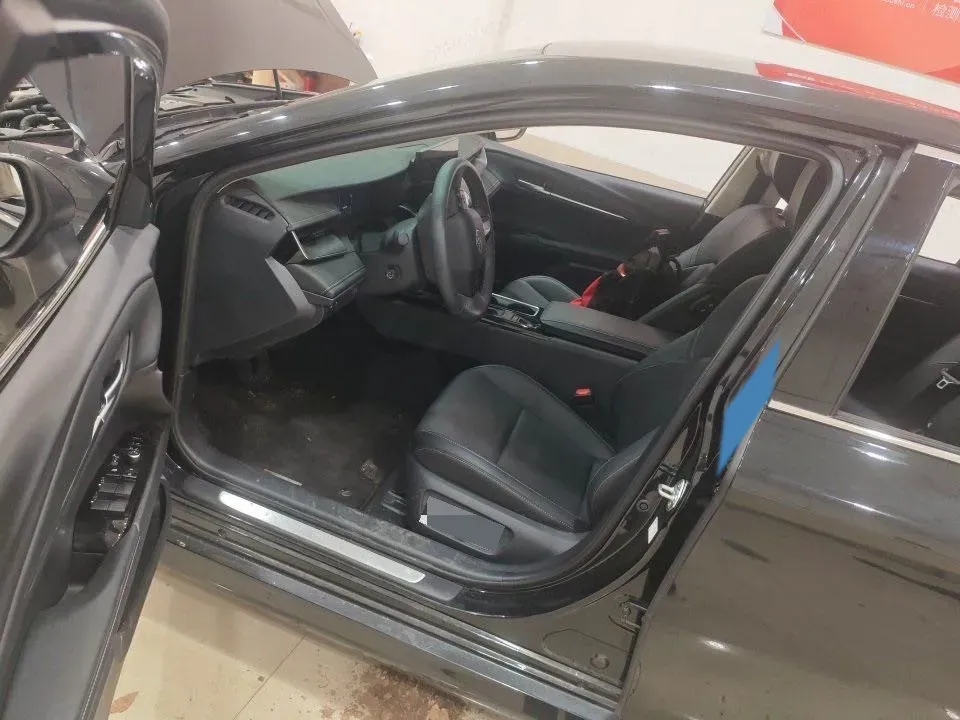 2024 Toyota Camry 2.5L 185HP L4 E-CVT Hybrid,autocango,china used car exporter,china ev exporter,chinese used car exporter,chinese used ev exporter