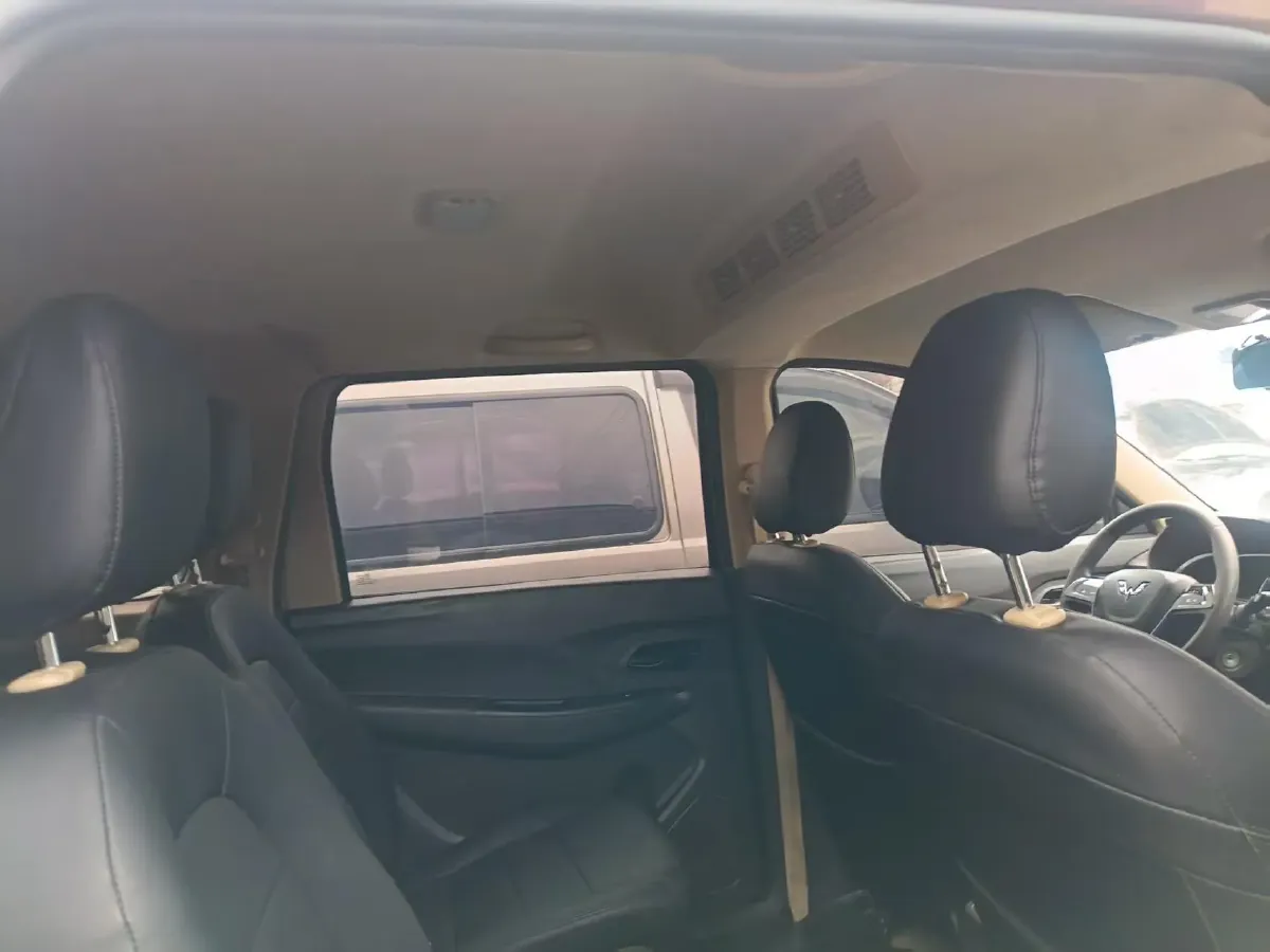 2018 WuLing HongGuang 1.5L 105HP L4 5MT,autocango,china used car exporter,china ev exporter,chinese used car exporter,chinese used ev exporter