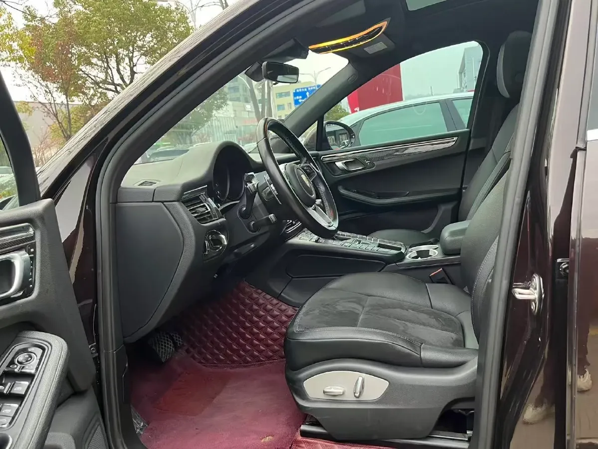 2018 Porsche Macan 2.0T 252HP L4 7DCT,autocango,china used car exporter,china ev exporter,chinese used car exporter,chinese used ev exporter