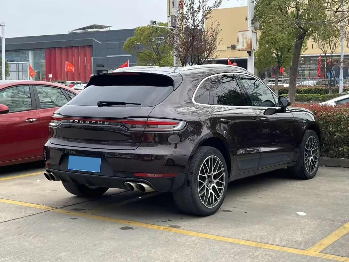 2018 Porsche Macan 2.0T 252HP L4 7DCT,autocango,china used car exporter,china ev exporter,chinese used car exporter,chinese used ev exporter