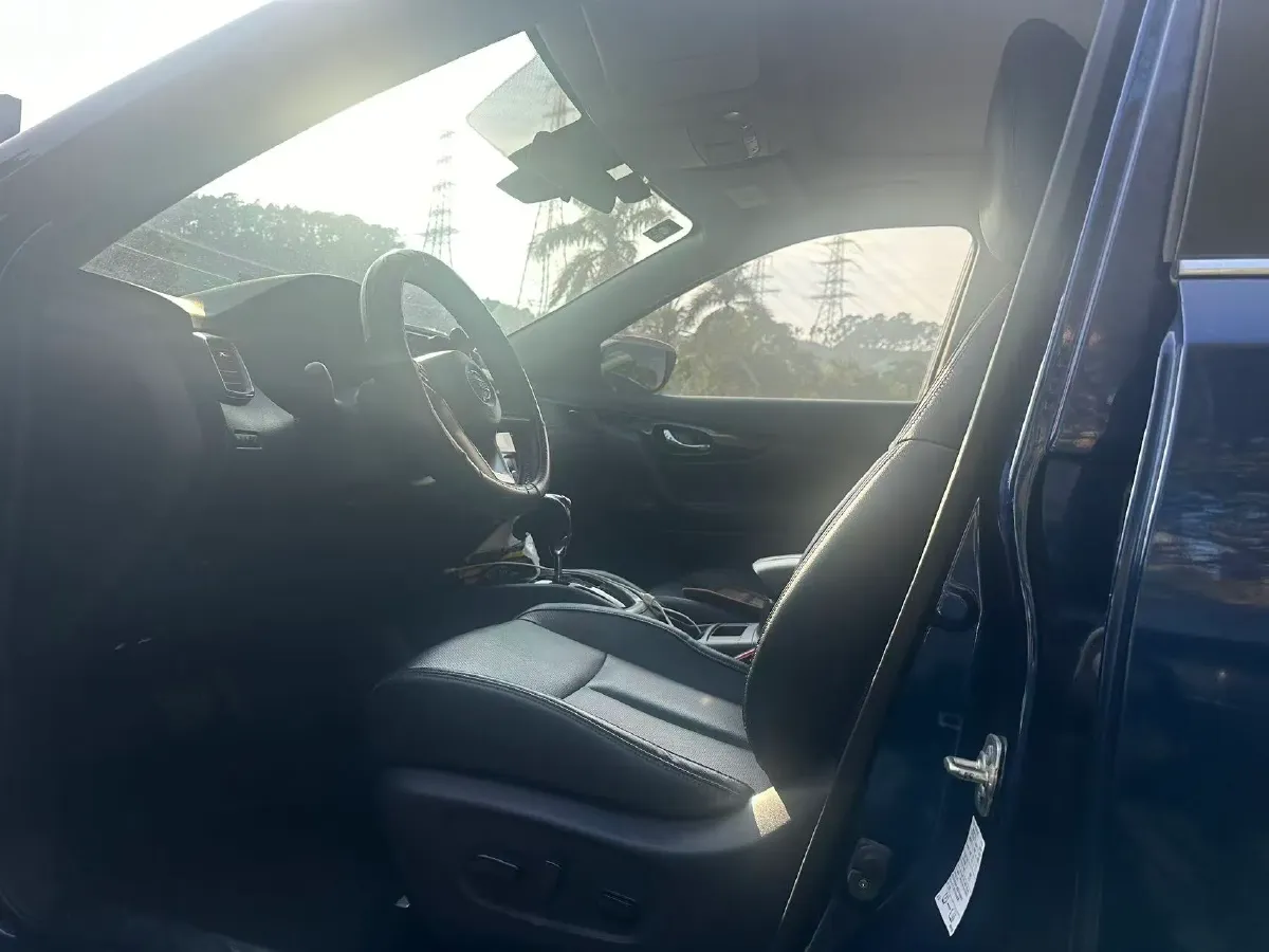 2020 Nissan X-Trail 2.0L 154HP L4 CVT,autocango,china used car exporter,china ev exporter,chinese used car exporter,chinese used ev exporter