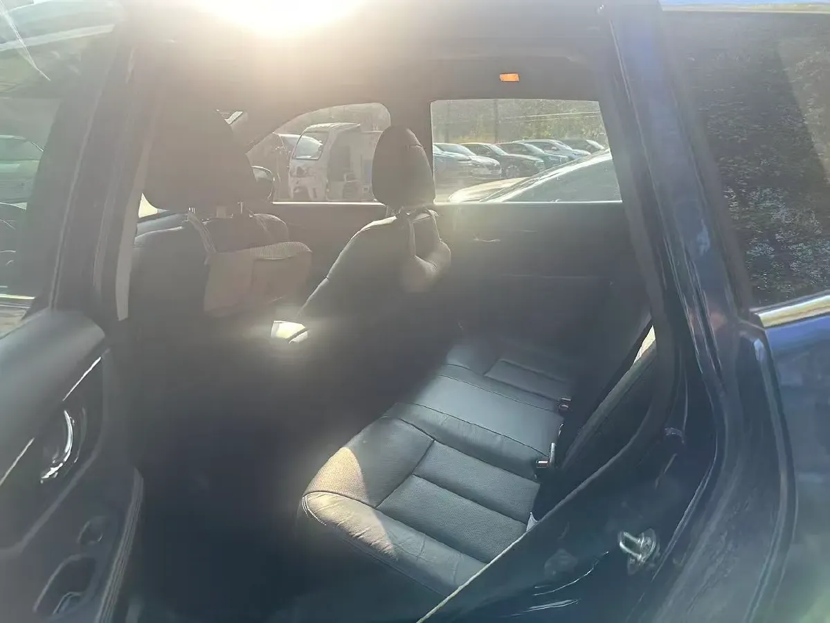 2020 Nissan X-Trail 2.0L 154HP L4 CVT,autocango,china used car exporter,china ev exporter,chinese used car exporter,chinese used ev exporter