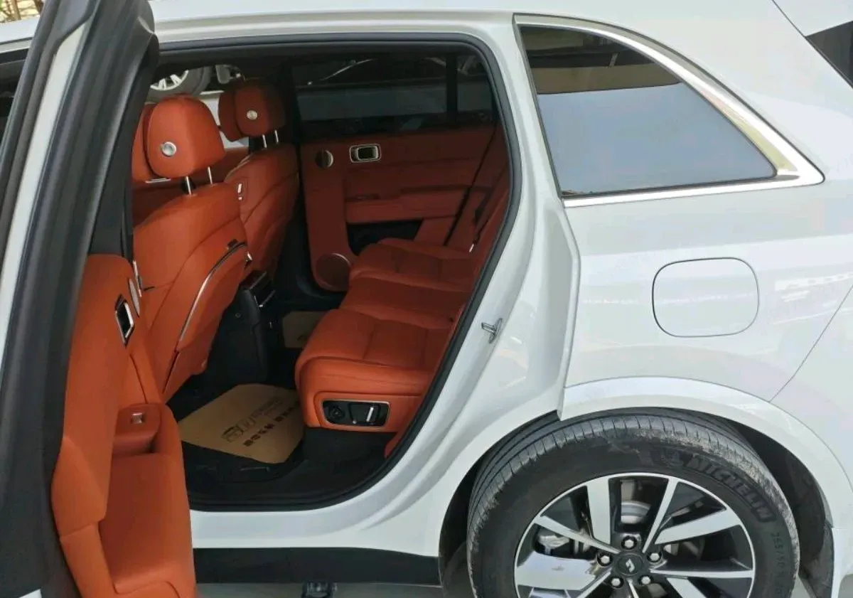 2023 Li L7 Range Extended 154HP REEV 40.9KWH,autocango,china used car exporter,china ev exporter,chinese used car exporter,chinese used ev exporter