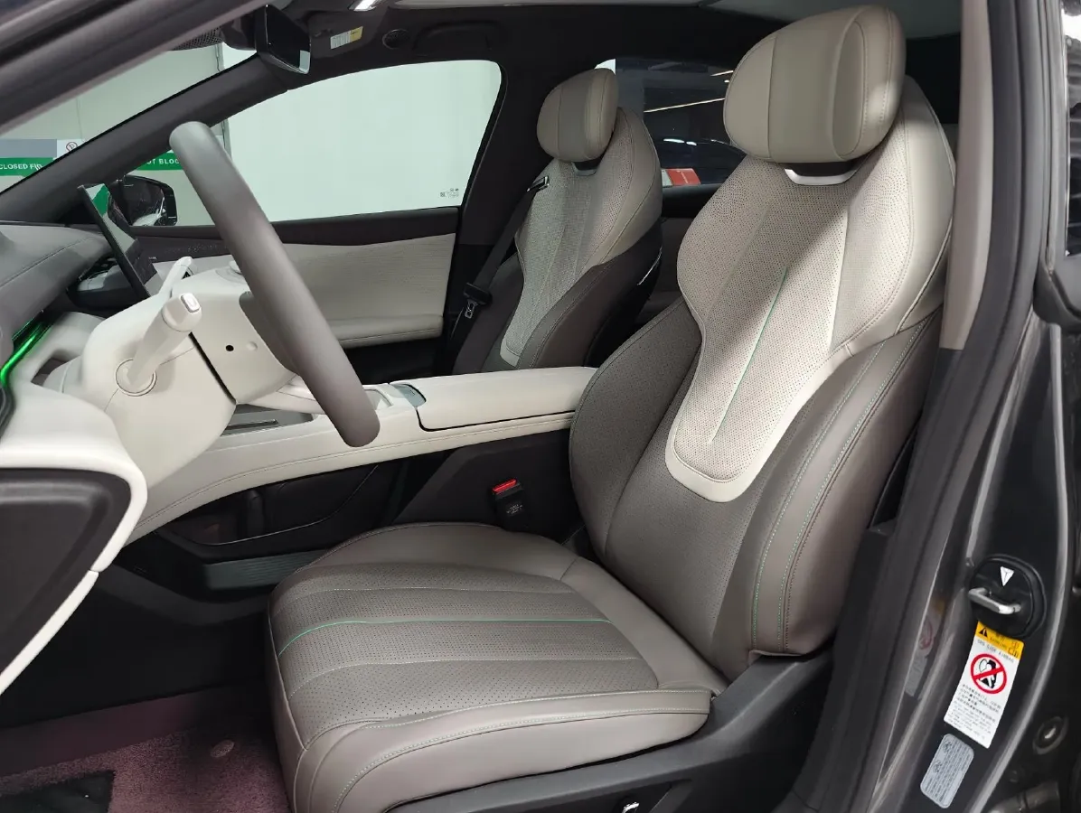 2025 Deepal L07 BEV 56.12KWH,autocango,china used car exporter,china ev exporter,chinese used car exporter,chinese used ev exporter