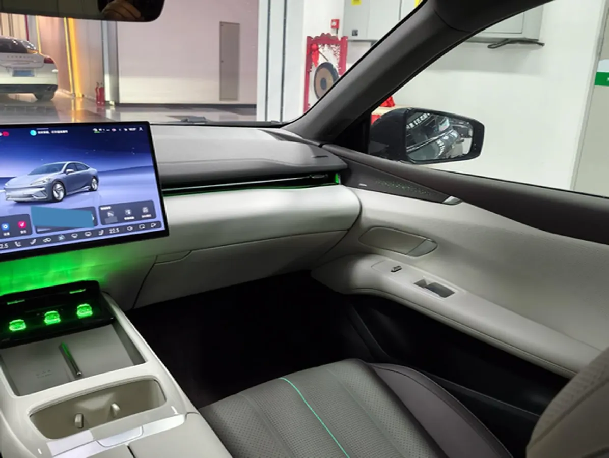 2025 Deepal L07 BEV 56.12KWH,autocango,china used car exporter,china ev exporter,chinese used car exporter,chinese used ev exporter