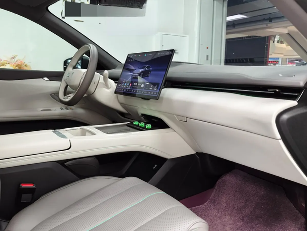 2025 Deepal L07 BEV 56.12KWH,autocango,china used car exporter,china ev exporter,chinese used car exporter,chinese used ev exporter