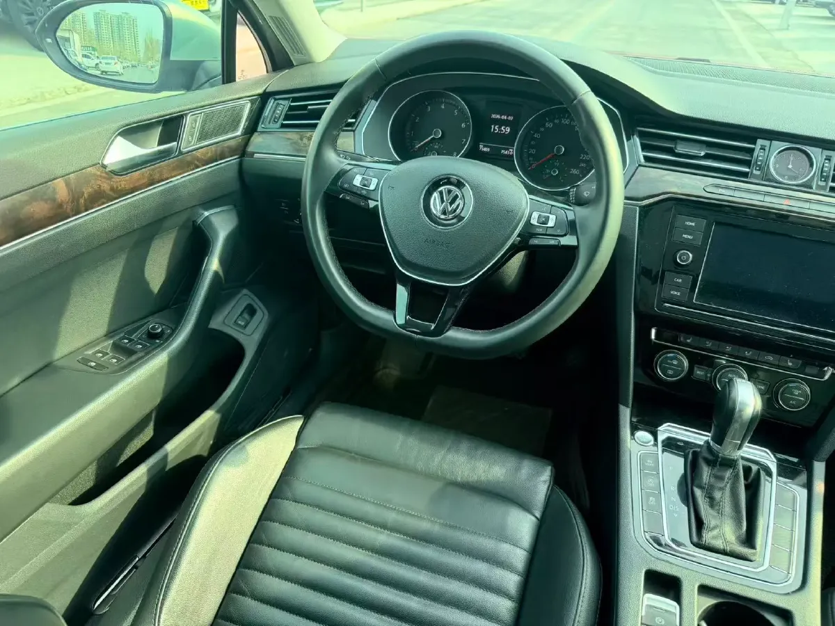 2019 Volkswagen Magotan 2.0T 186HP L4 7DCT,autocango,china used car exporter,china ev exporter,chinese used car exporter,chinese used ev exporter