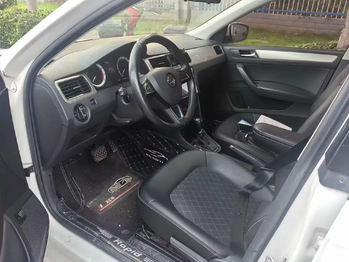 2019 SWM G01 1.5T 156HP L4 6AT,autocango,china used car exporter,china ev exporter,chinese used car exporter,chinese used ev exporter