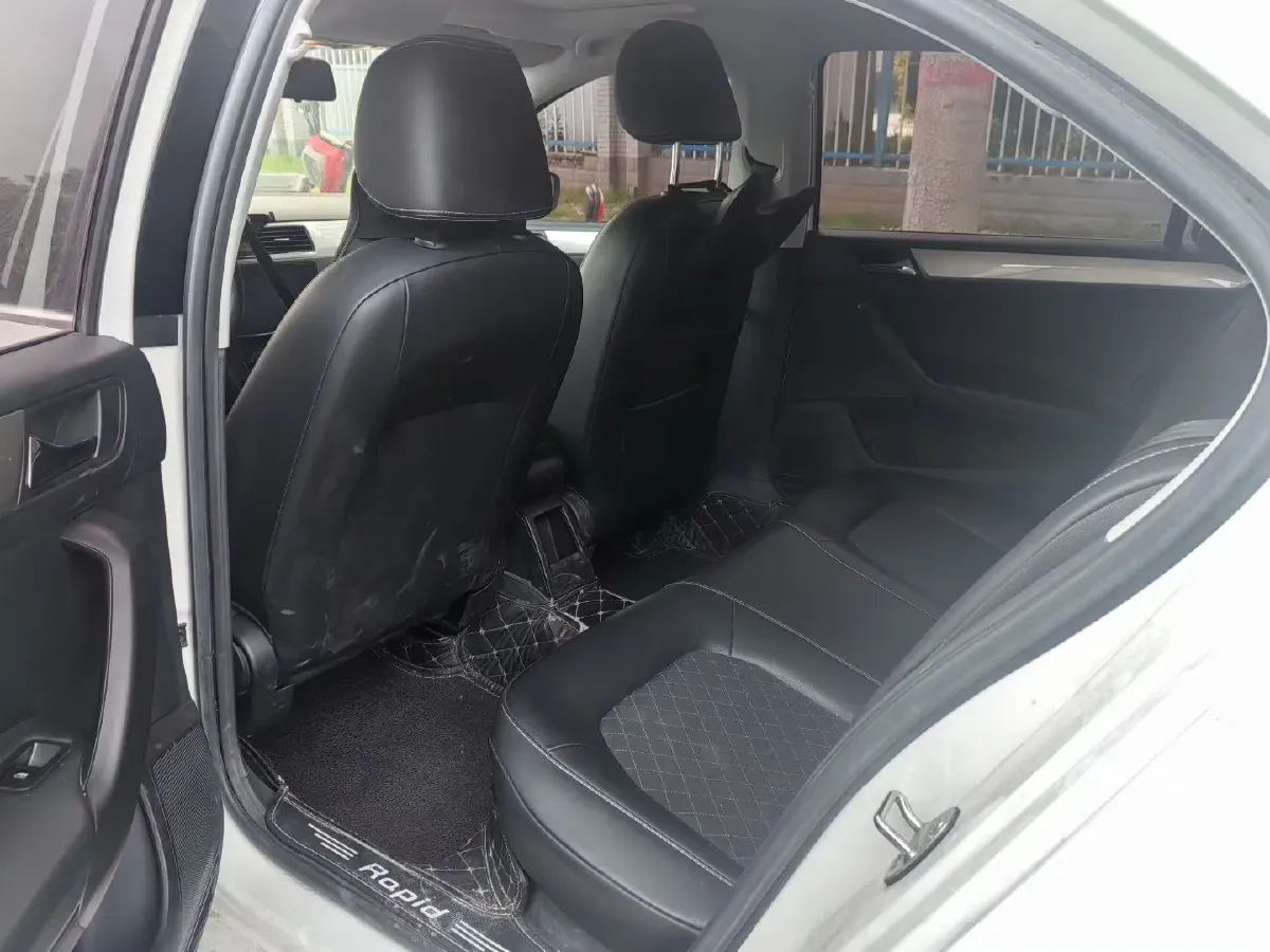 2019 SWM G01 1.5T 156HP L4 6AT,autocango,china used car exporter,china ev exporter,chinese used car exporter,chinese used ev exporter