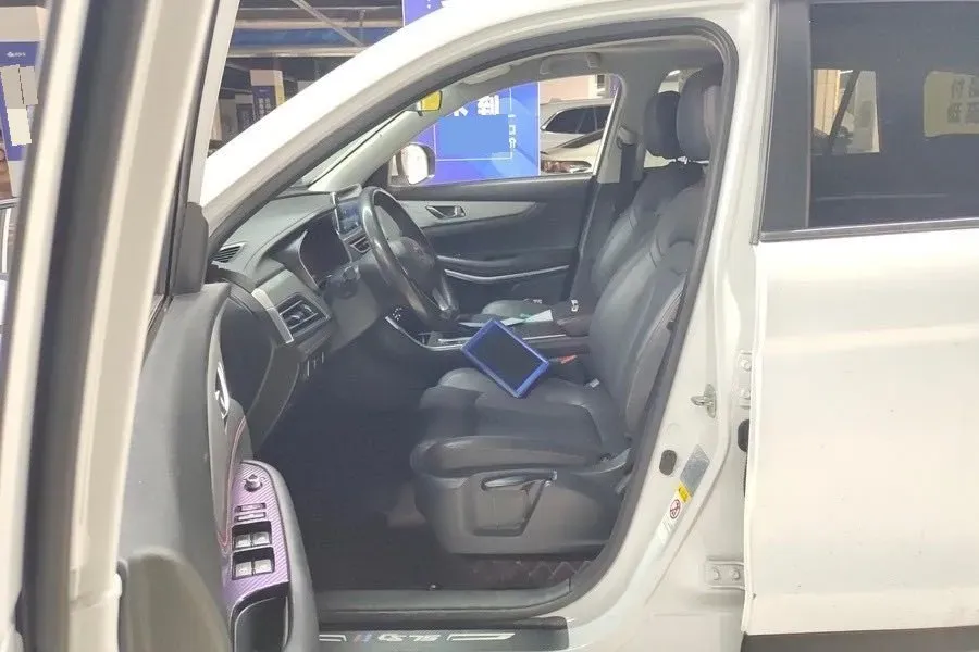 2020 ChangAn CS75 1.5T 178HP L4 7DCT,autocango,china used car exporter,china ev exporter,chinese used car exporter,chinese used ev exporter