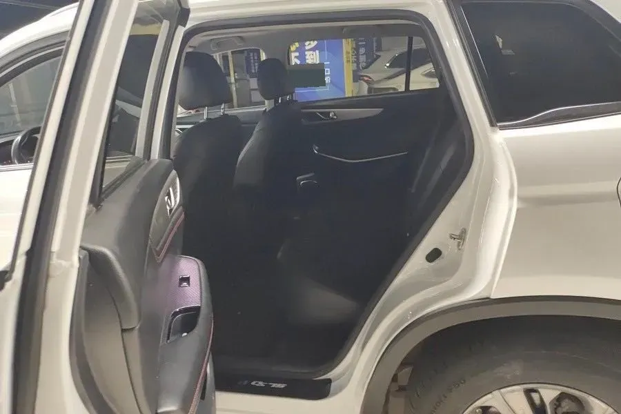 2020 ChangAn CS75 1.5T 178HP L4 7DCT,autocango,china used car exporter,china ev exporter,chinese used car exporter,chinese used ev exporter