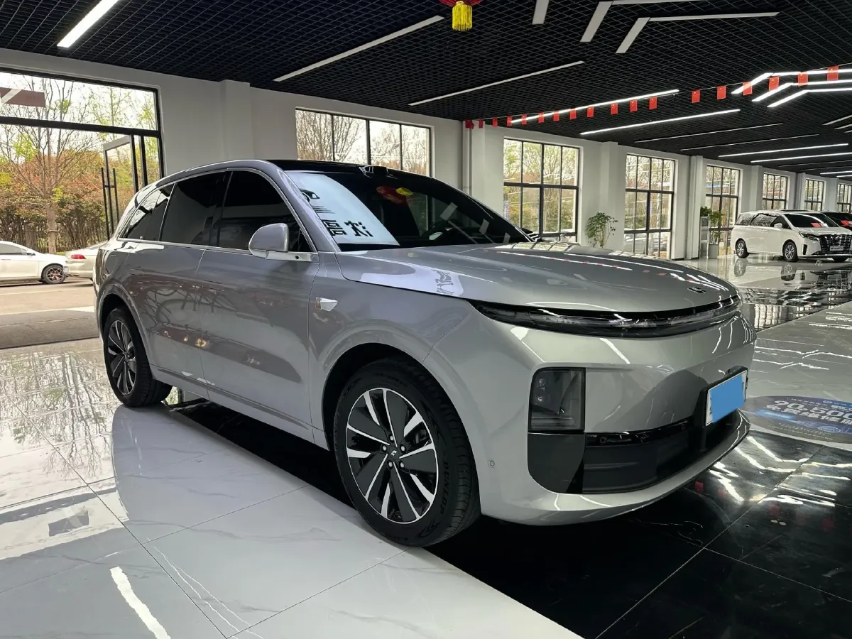 2025 Li L6 Range Extended 154HP L4 REEV,autocango,china used car exporter,china ev exporter,chinese used car exporter,chinese used ev exporter