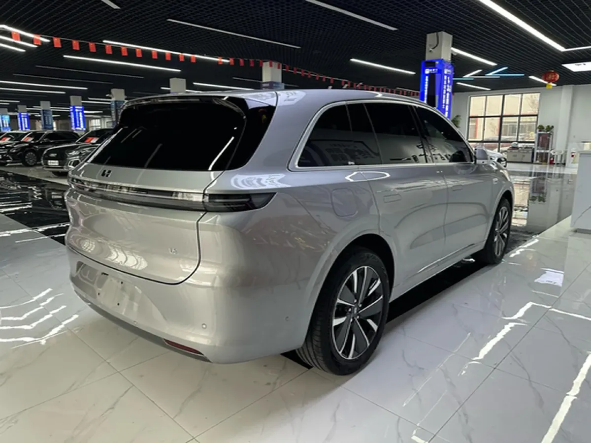 2025 Li L6 Range Extended 154HP L4 REEV,autocango,china used car exporter,china ev exporter,chinese used car exporter,chinese used ev exporter