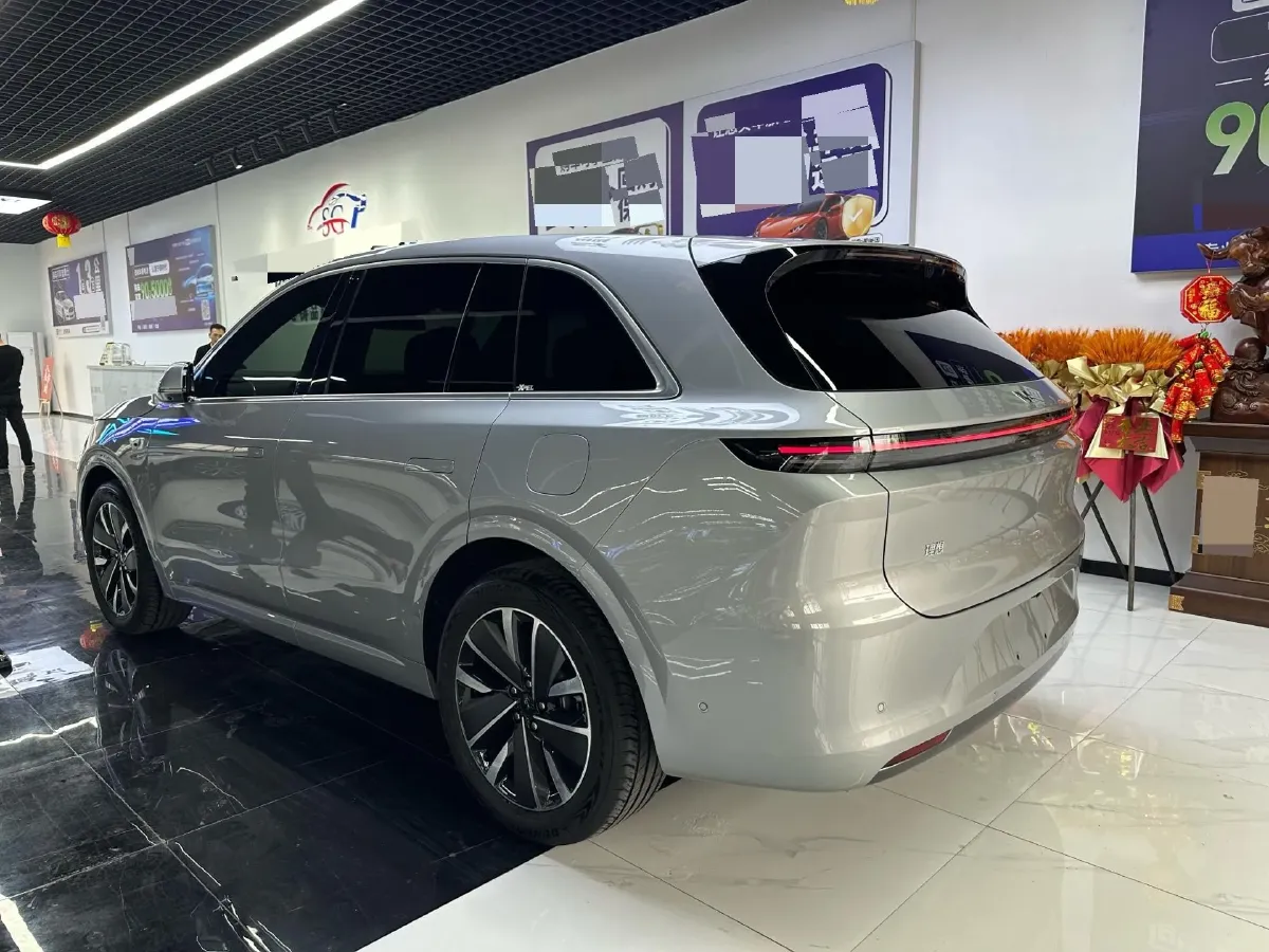 2025 Li L6 Range Extended 154HP L4 REEV,autocango,china used car exporter,china ev exporter,chinese used car exporter,chinese used ev exporter