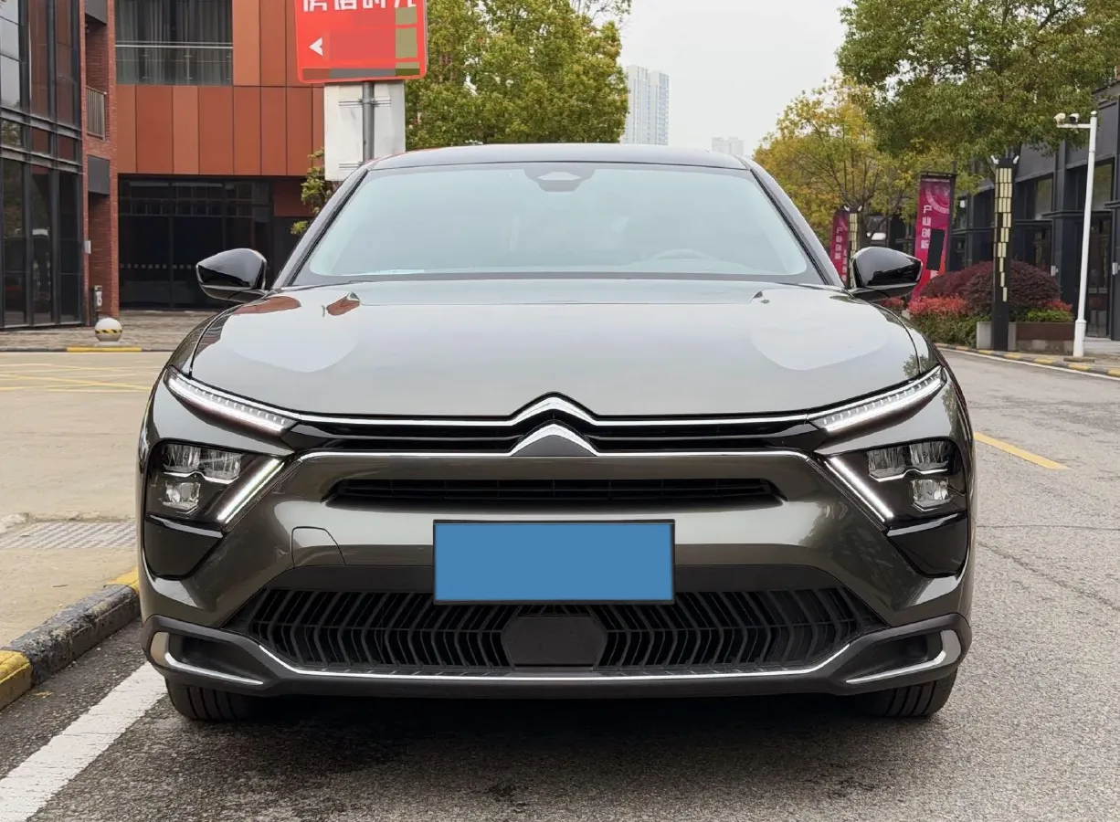 2022 Citroen C5 X 1.6T 175HP L4 8AT,autocango,china used car exporter,china ev exporter,chinese used car exporter,chinese used ev exporter