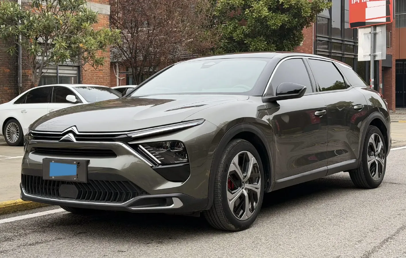 2022 Citroen C5 X 1.6T 175HP L4 8AT,autocango,china used car exporter,china ev exporter,chinese used car exporter,chinese used ev exporter
