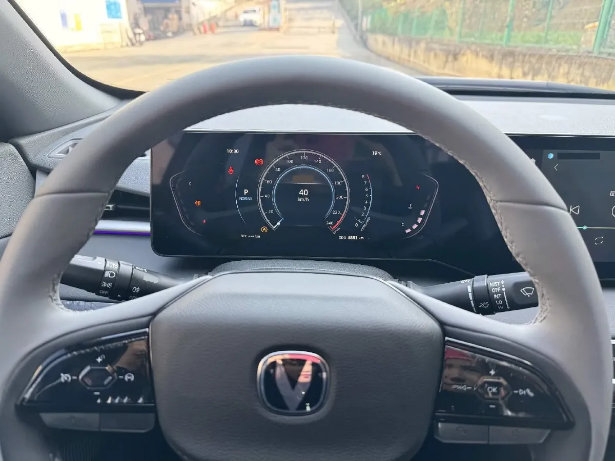 2022 ChangAn Eado 1.4T 160HP L4 7DCT,autocango,china used car exporter,china ev exporter,chinese used car exporter,chinese used ev exporter