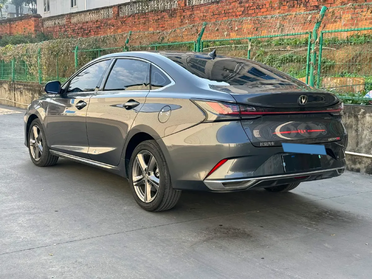 2022 ChangAn Eado 1.4T 160HP L4 7DCT,autocango,china used car exporter,china ev exporter,chinese used car exporter,chinese used ev exporter