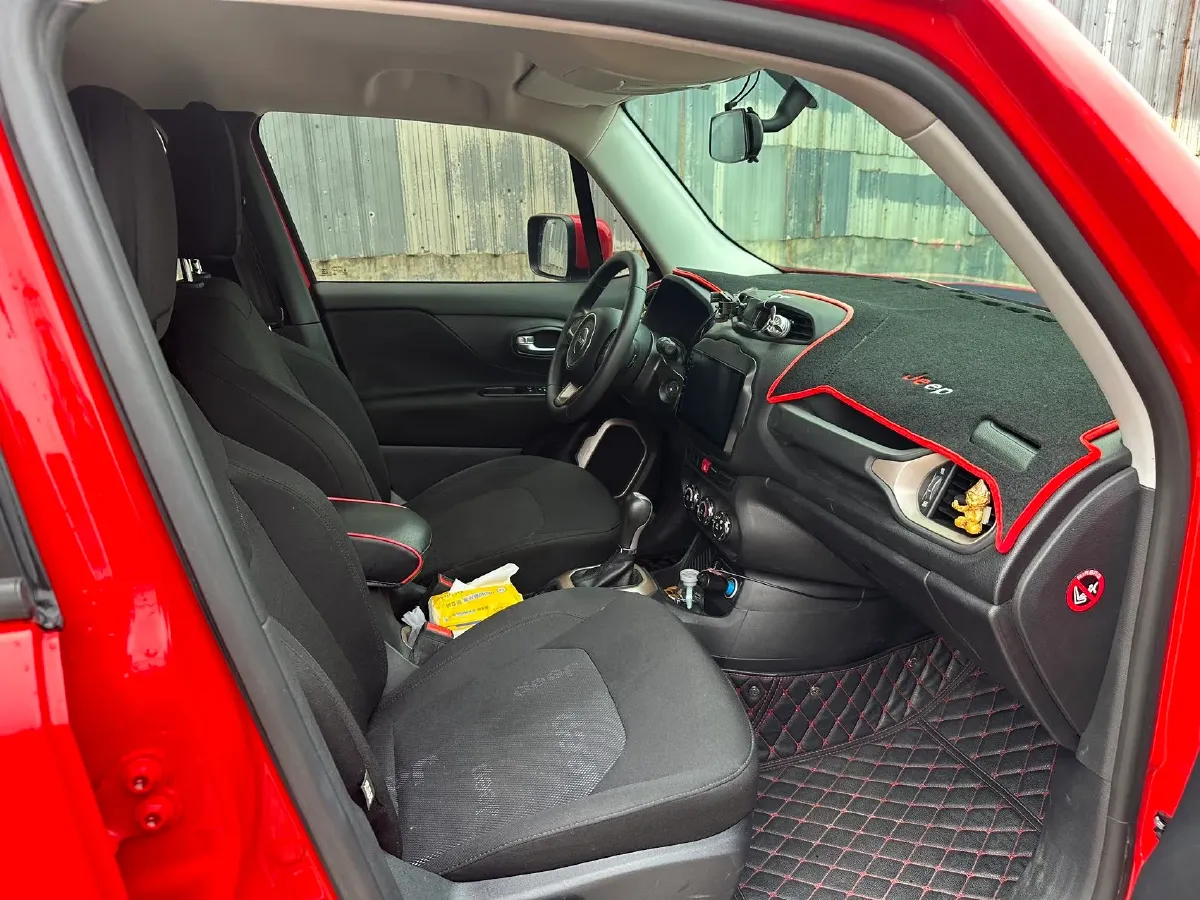 2017 Jeep Renegade 1.4T 150HP L4 7DCT,autocango,china used car exporter,china ev exporter,chinese used car exporter,chinese used ev exporter