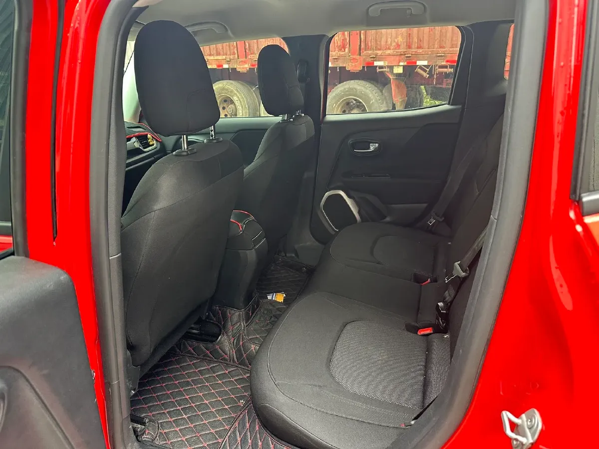 2017 Jeep Renegade 1.4T 150HP L4 7DCT,autocango,china used car exporter,china ev exporter,chinese used car exporter,chinese used ev exporter