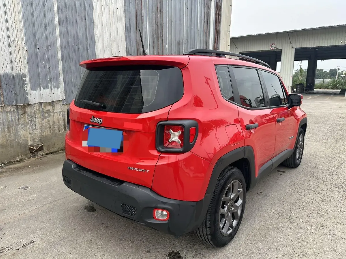 2017 Jeep Renegade 1.4T 150HP L4 7DCT,autocango,china used car exporter,china ev exporter,chinese used car exporter,chinese used ev exporter