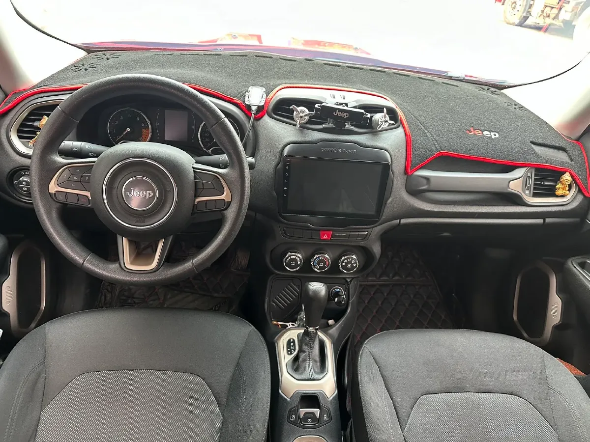 2017 Jeep Renegade 1.4T 150HP L4 7DCT,autocango,china used car exporter,china ev exporter,chinese used car exporter,chinese used ev exporter