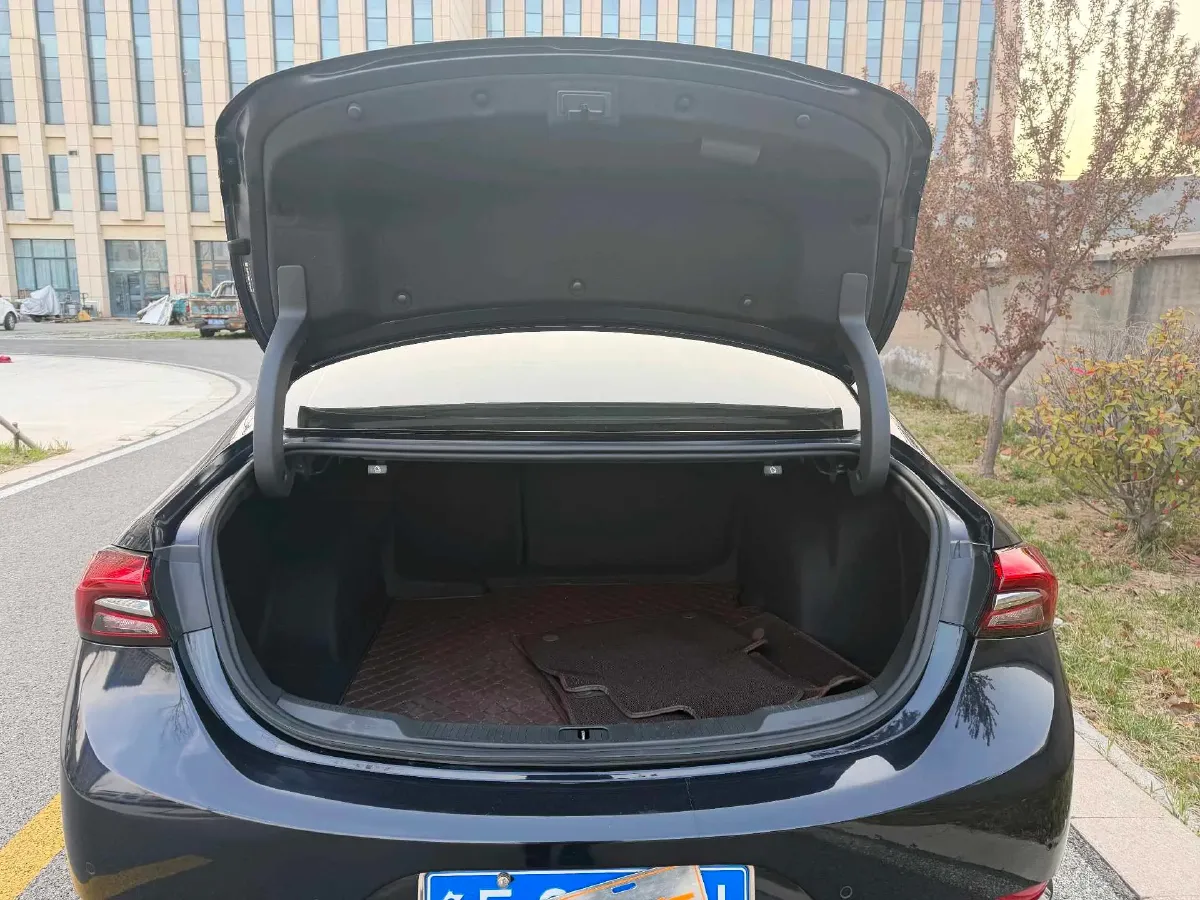 2020 Buick Larcosse 2.0T 237HP L4 9AT,autocango,china used car exporter,china ev exporter,chinese used car exporter,chinese used ev exporter