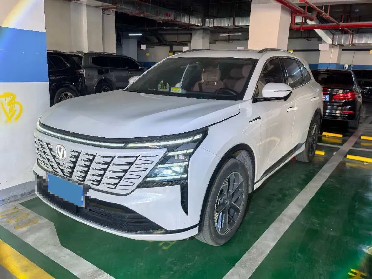 2025 ChangAn CS75 Plus 1.5T 192HP L4 8AT,autocango,china used car exporter,china ev exporter,chinese used car exporter,chinese used ev exporter