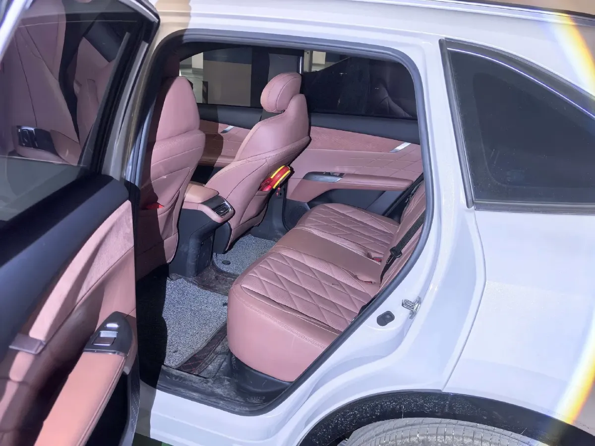 2025 ChangAn CS75 Plus 1.5T 192HP L4 8AT,autocango,china used car exporter,china ev exporter,chinese used car exporter,chinese used ev exporter