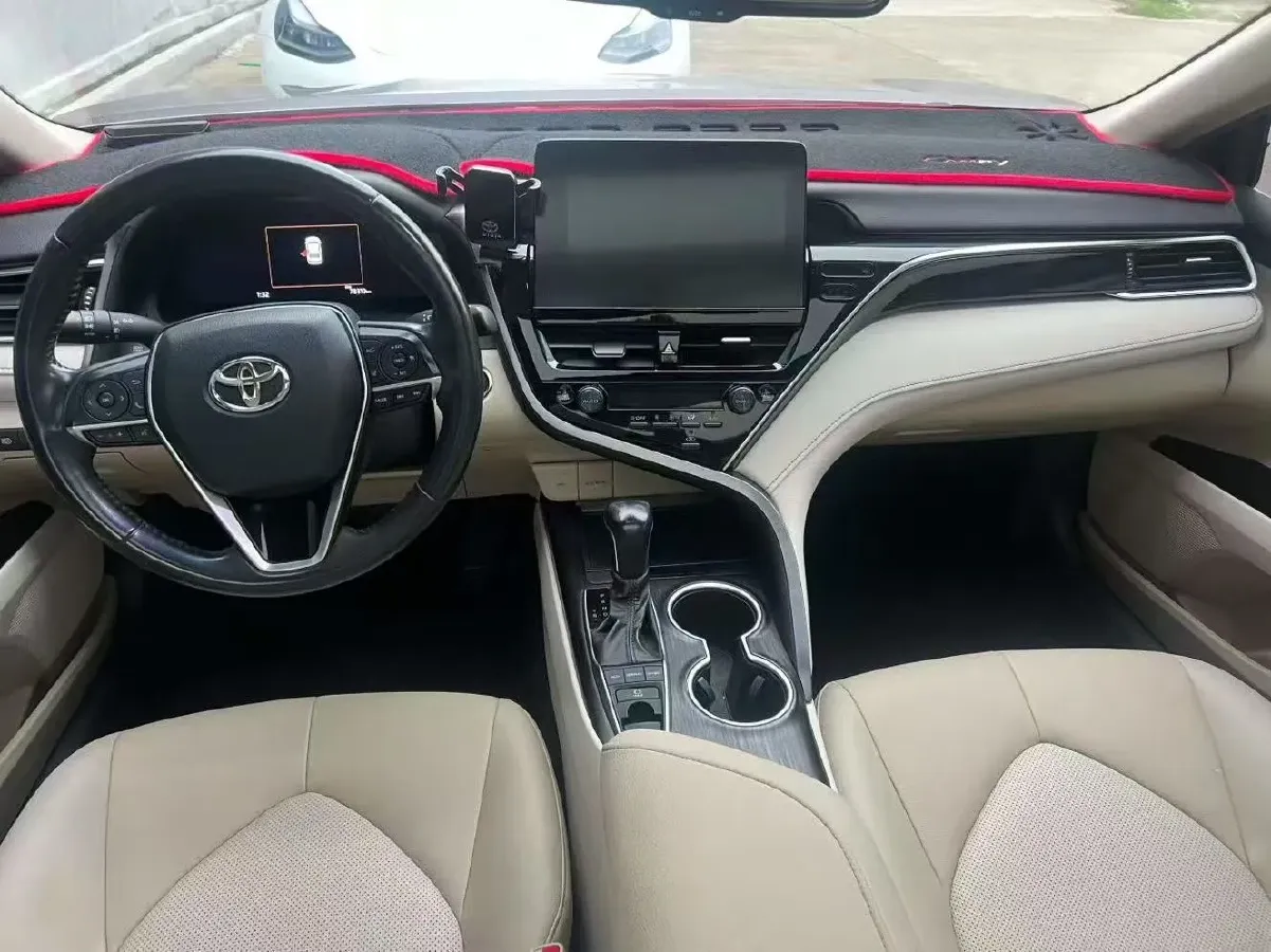 2021 Toyota Camry 2.5L 209HP L4 8AT,autocango,china used car exporter,china ev exporter,chinese used car exporter,chinese used ev exporter