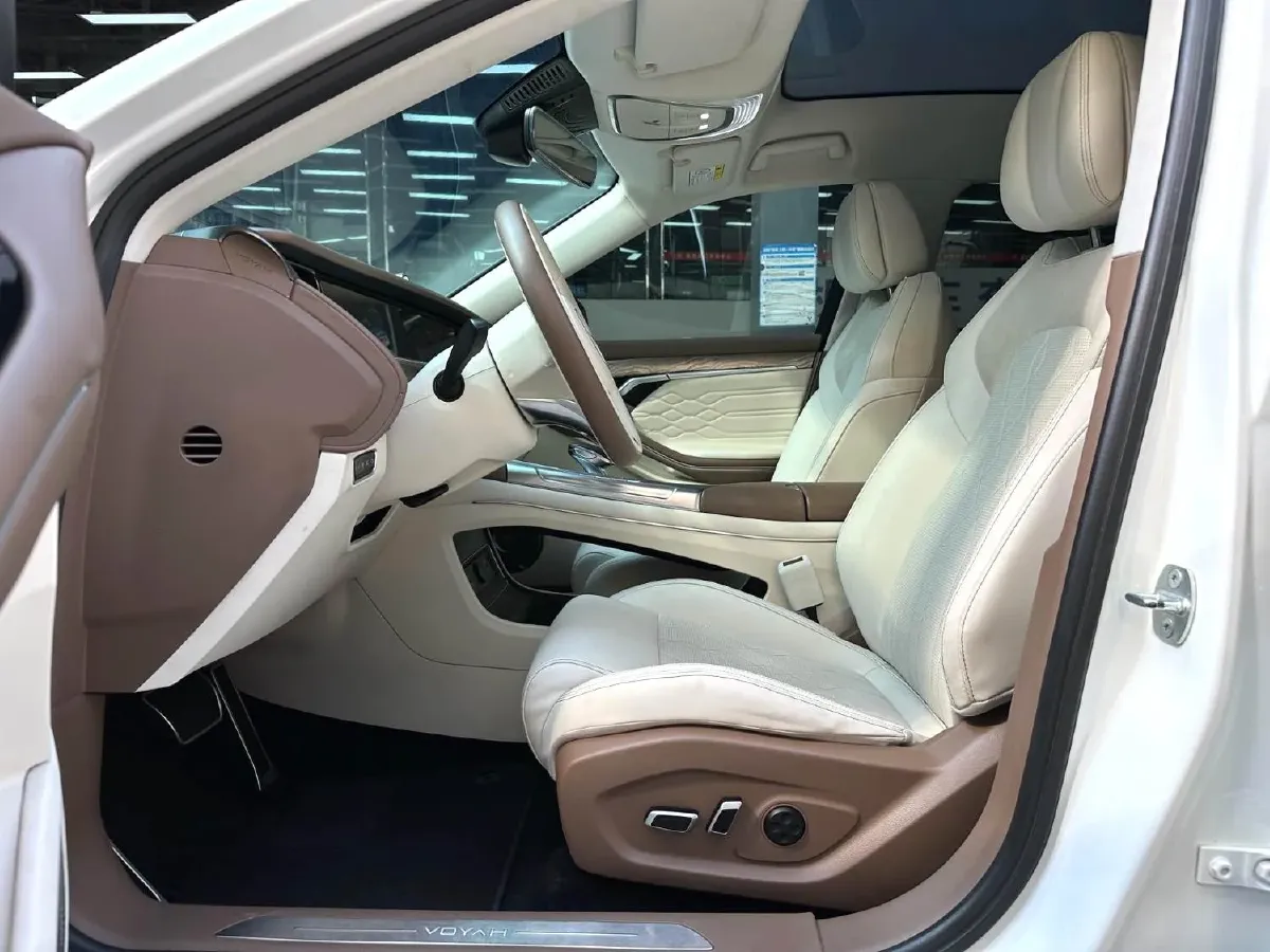 2021 Voyah FREE Range Extended 109HP REEV 33KWH,autocango,china used car exporter,china ev exporter,chinese used car exporter,chinese used ev exporter