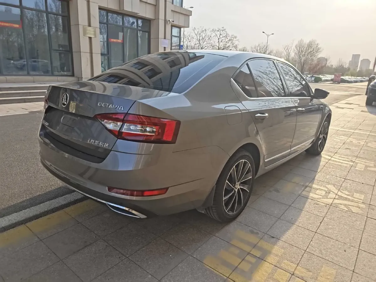 2018 Skoda Octavia 1.4T 150HP L4 7DCT,autocango,china used car exporter,china ev exporter,chinese used car exporter,chinese used ev exporter