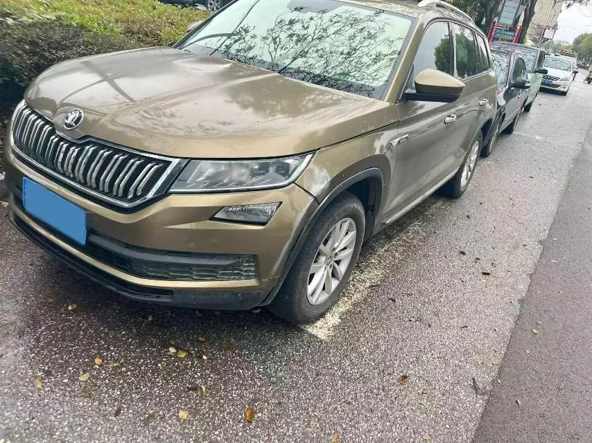 2018 Skoda Kodiak 2.0T 186HP L4 7DCT,autocango,china used car exporter,china ev exporter,chinese used car exporter,chinese used ev exporter